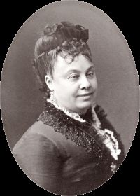 Amélie Perronnet