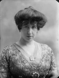 Annie Vivanti