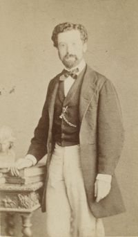 Portrait de Arthur Rhoné