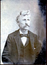 Portrait of Castello Newton Holford
