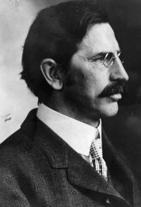 Portrait de F. G. Young