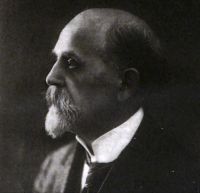 Portrait de Ferdinand Lot