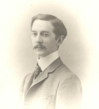 Portrait de Julien Luchaire