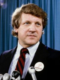 Portrait de Lloyd Axworthy