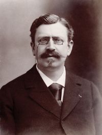 Léon Hennique