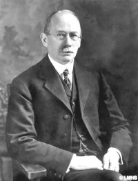 Portrait of Rufus M. Jones