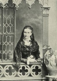 Portrait of Toofie Lauder